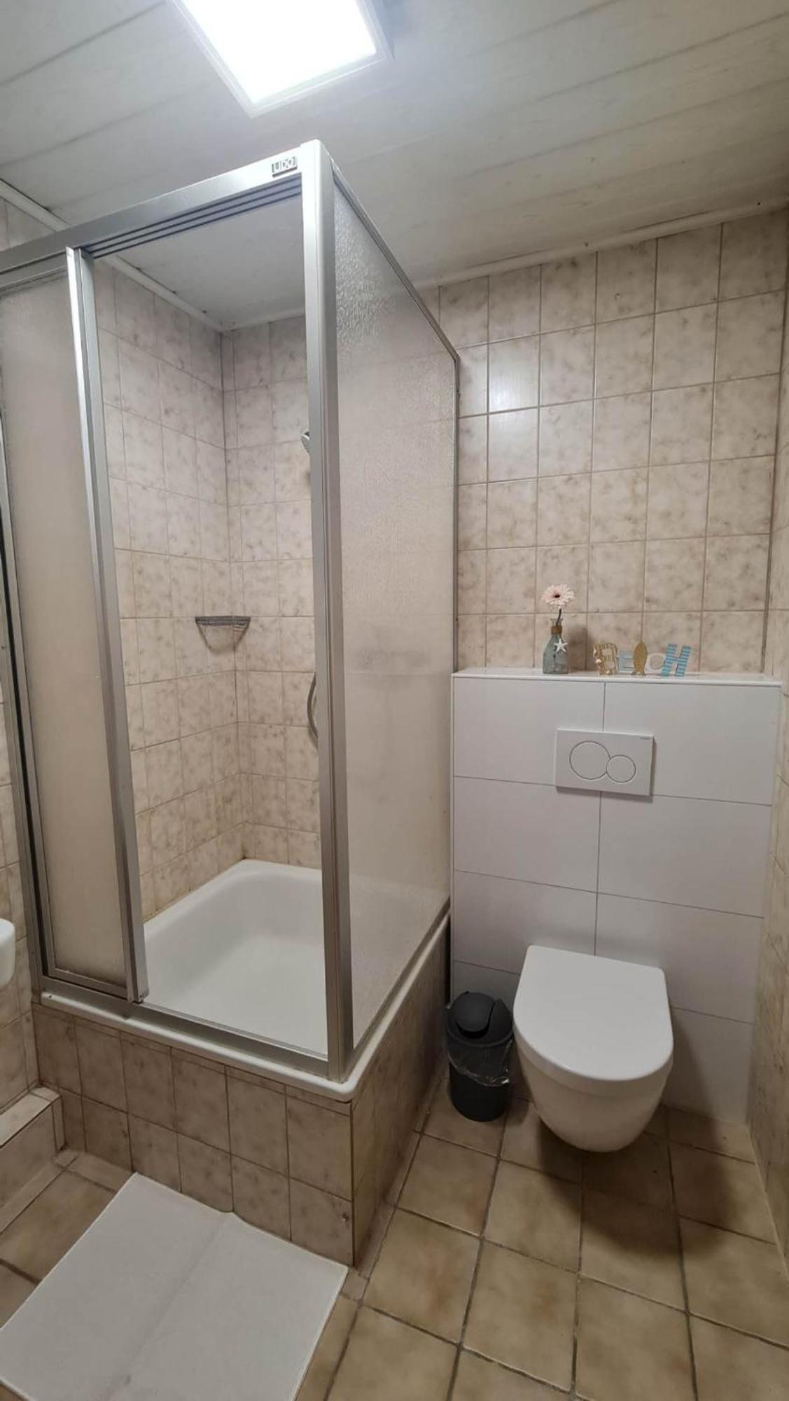 Zimmer Nr 5 Mit Privates Badezimmer In Juelich Hotel Exterior foto