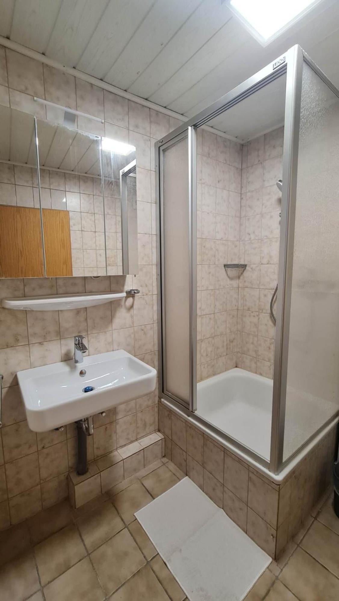 Zimmer Nr 5 Mit Privates Badezimmer In Juelich Hotel Exterior foto